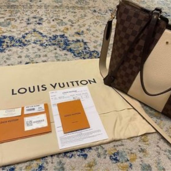 Louis Vuitton Handbags - LV shoulder/cross body bag